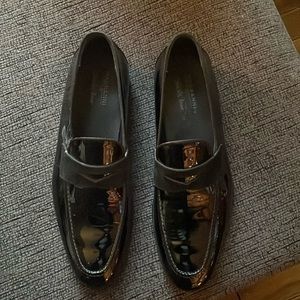 Men’s dress shoes